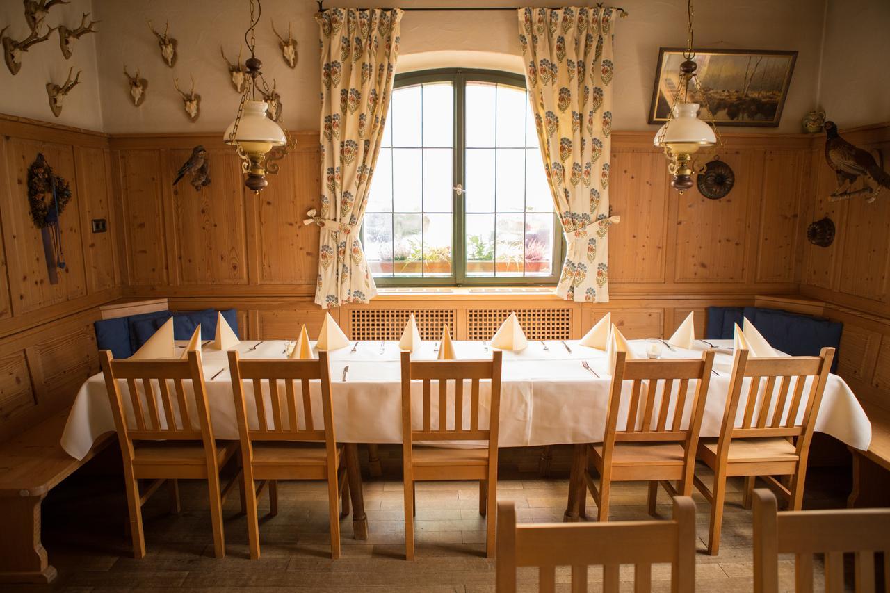 Hotel Zum Hirsch Wertingen Екстериор снимка