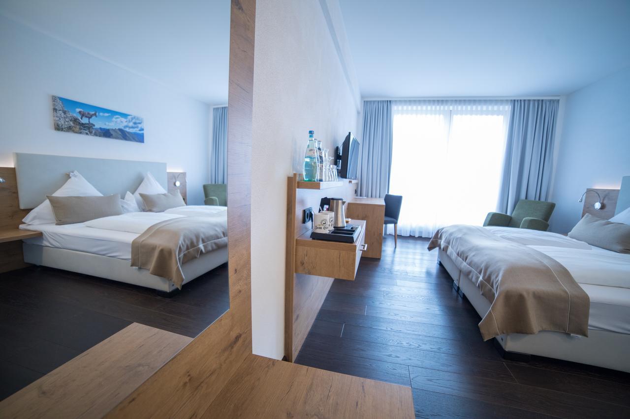 Hotel Zum Hirsch Wertingen Екстериор снимка