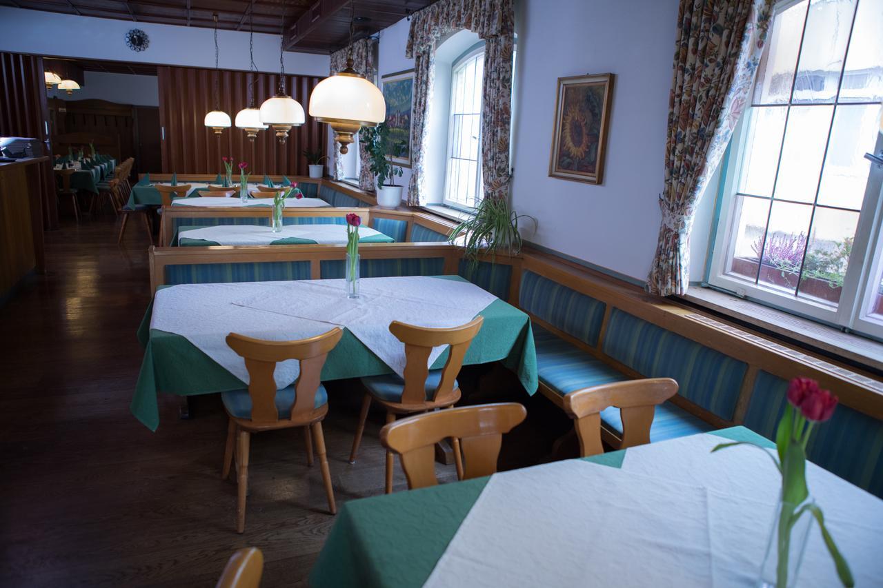 Hotel Zum Hirsch Wertingen Екстериор снимка